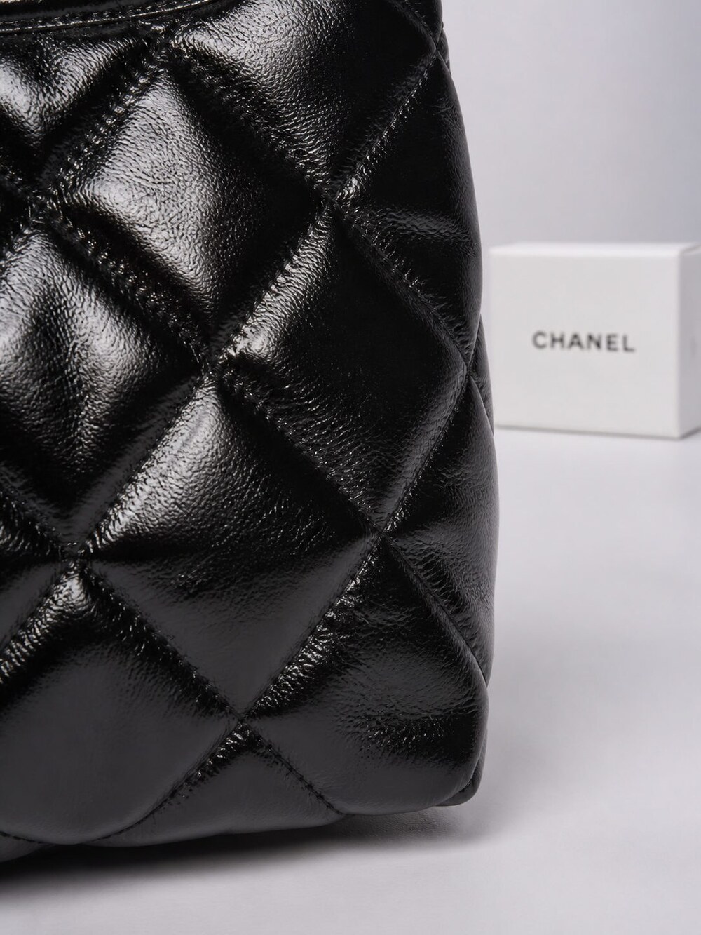 Chanel Shiny Black Calfskin Quilted Hobo with Gold Tone Hardware - Picture 4 of 14